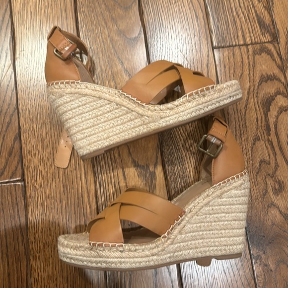 Abound shoes - size 10 - Picture 2 of 5